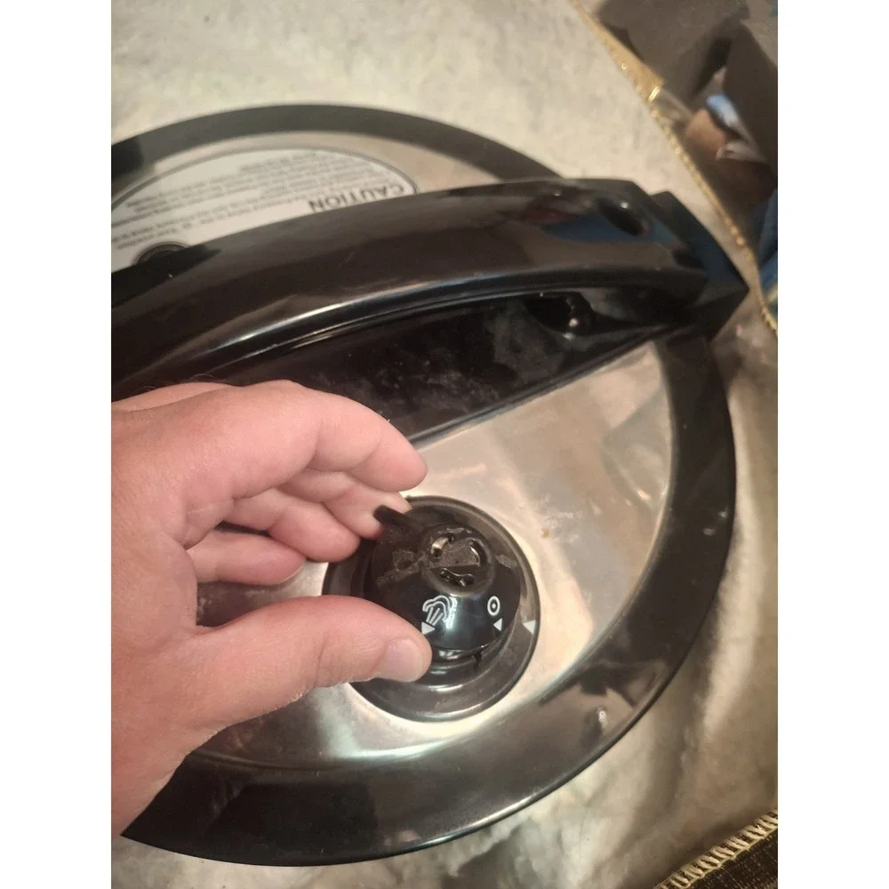 Power Cooker Plus 8 Quart Electric Pressure Cooker PPC780P Stainless Steel DENT
